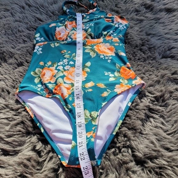 CUPSHE Women's One Piece Swimsuit Floral Print High Neck Scallop Bathing Suit XS - Picture 9 of 12